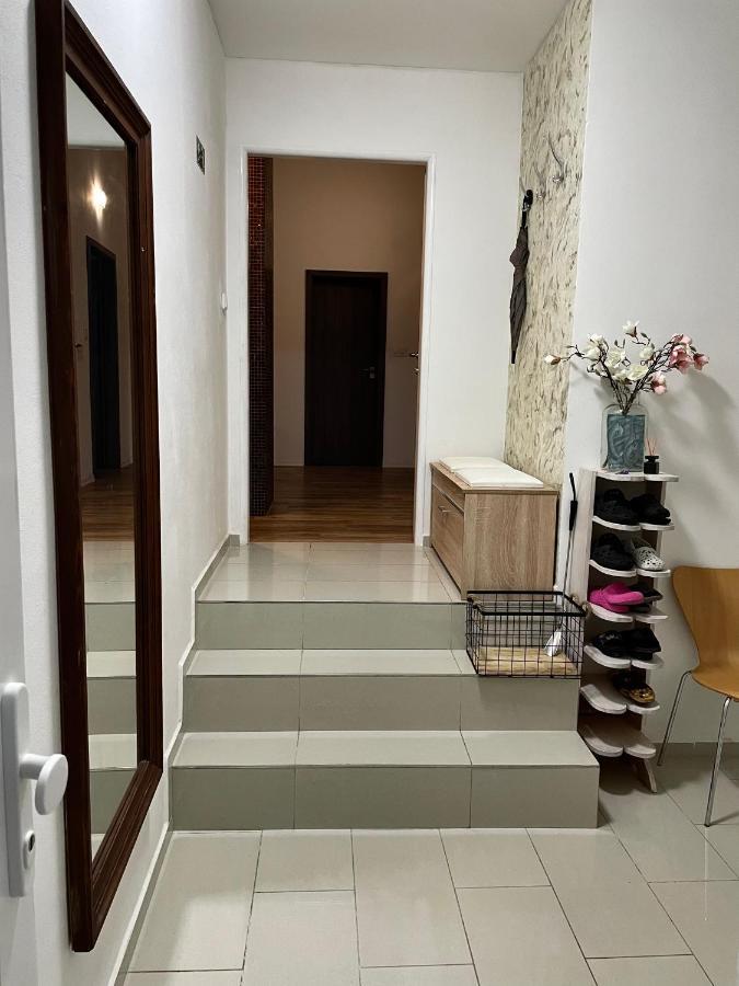 Apartman Az Pro 8 Osob Humpolec Eksteriør billede