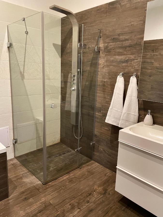 Apartman Az Pro 8 Osob Humpolec Eksteriør billede